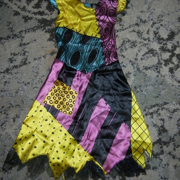 New! Nightmare Before Christmas Classic Sally kids Girls Costume Size L(10/12) - Picture 2 of 3